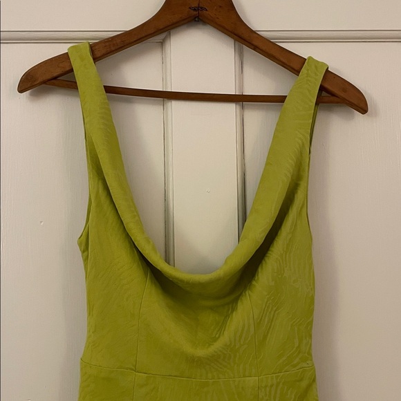 NWT Meshki Fallon Cowl Midi Dress Satin Print | Women’s Size XS - Picture 4 of 8